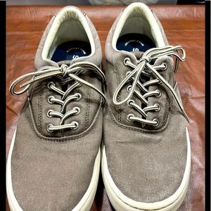 Mens Sperry tennis shoe